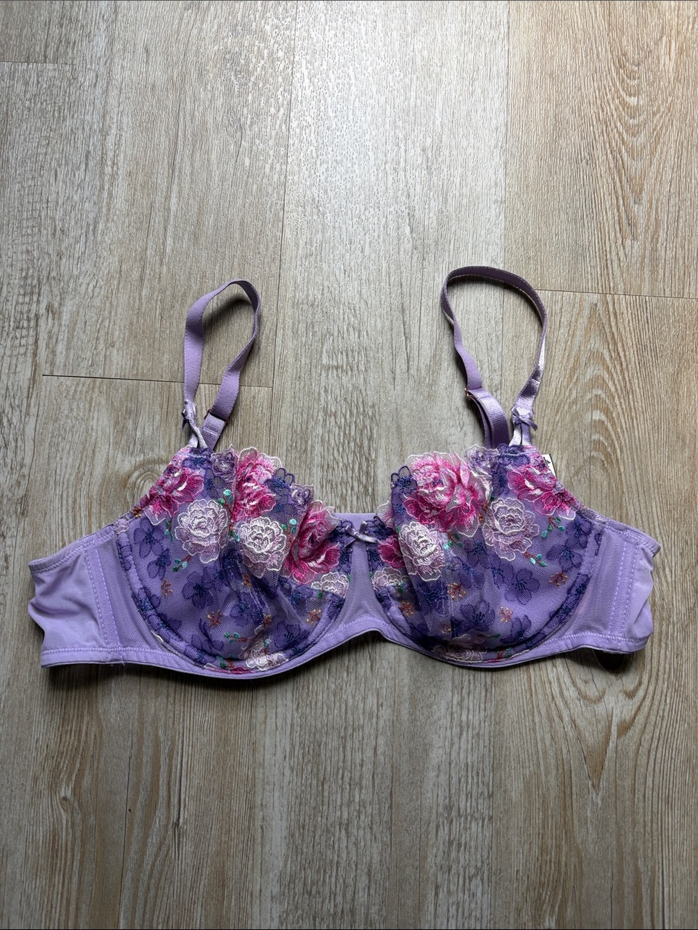 Victoria Secret Lilac Floral Embroidered Underwire Bra